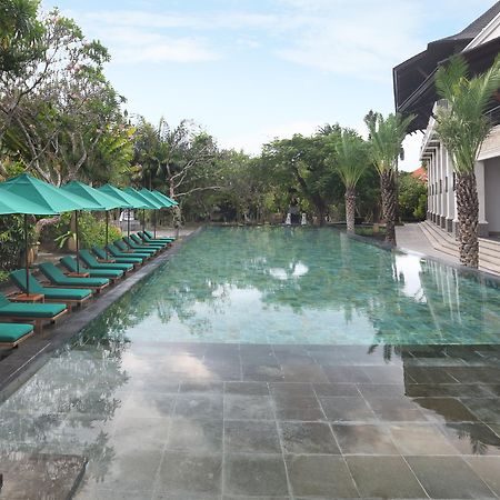 Puri Santrian Beach Resort And Spa Sanur Екстериор снимка