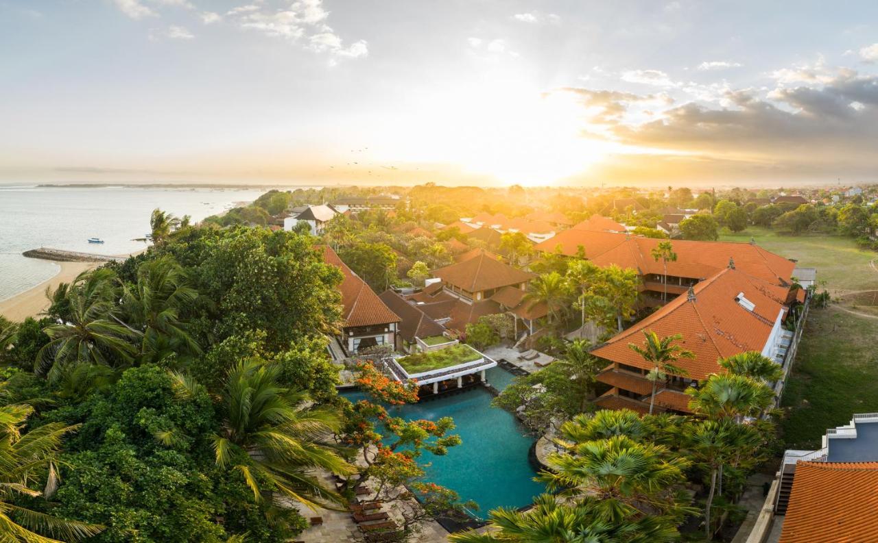Puri Santrian Beach Resort And Spa Sanur Екстериор снимка
