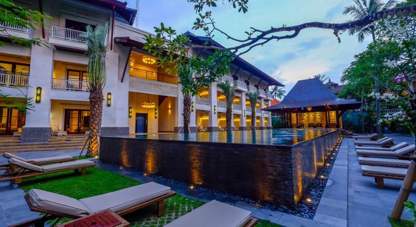 Puri Santrian Beach Resort And Spa Sanur Екстериор снимка