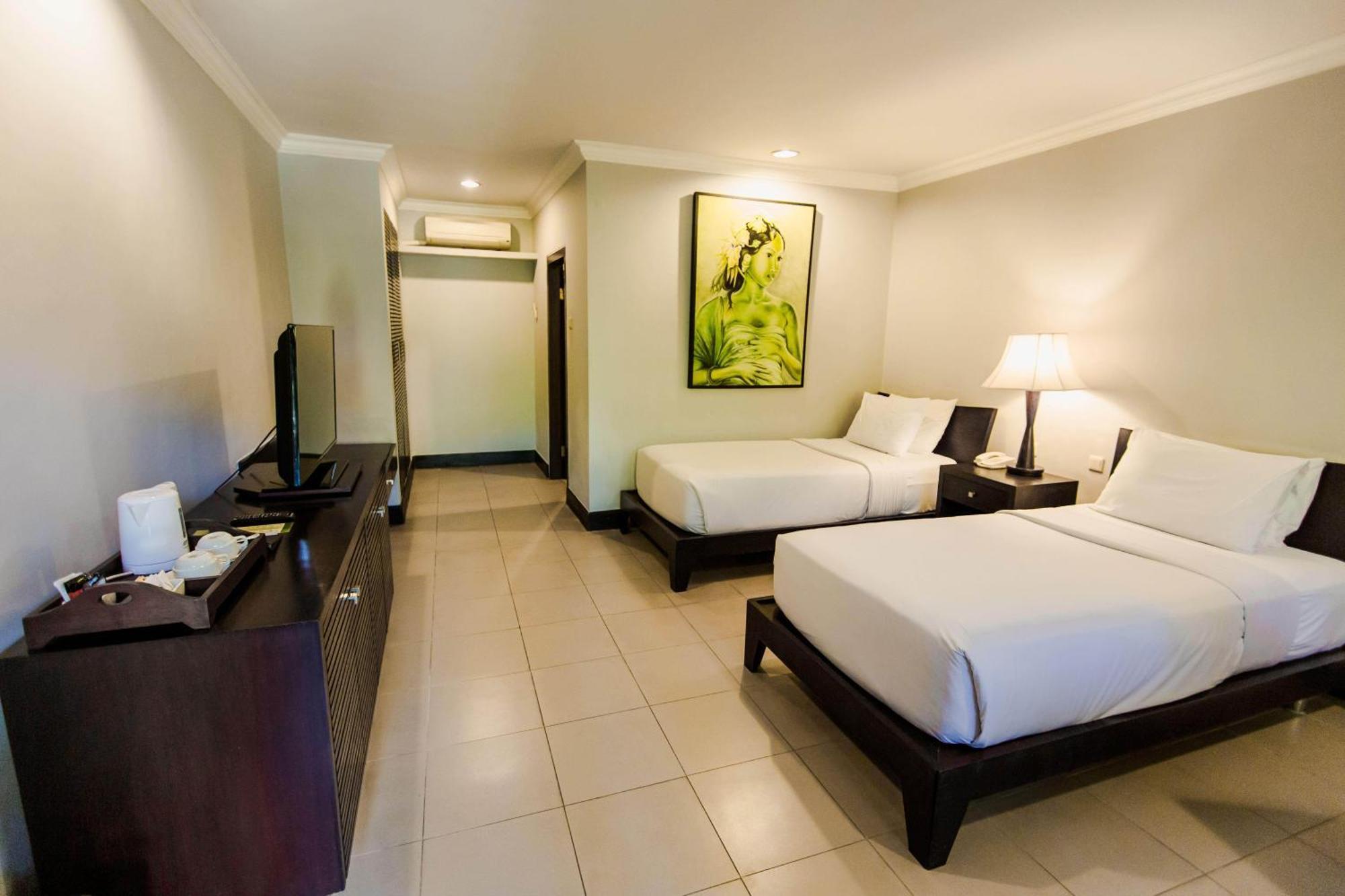 Puri Santrian Beach Resort And Spa Sanur Екстериор снимка