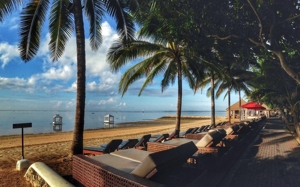Puri Santrian Beach Resort And Spa Sanur Екстериор снимка