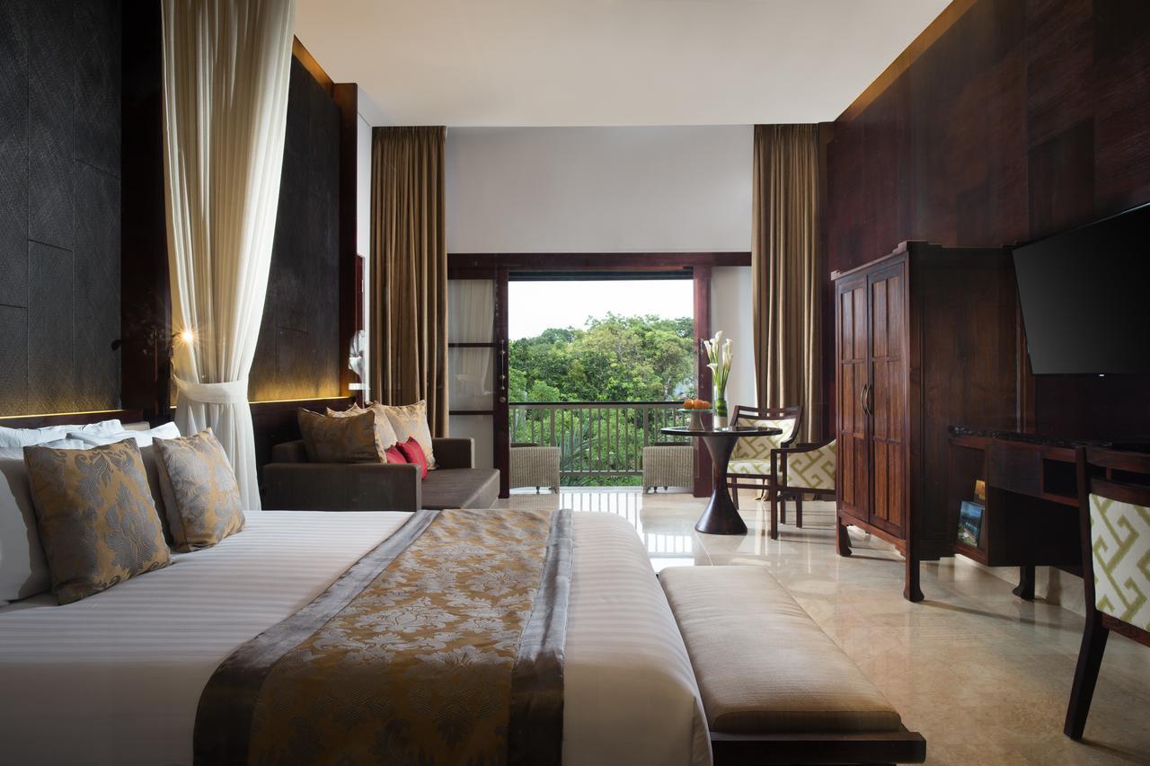 Puri Santrian Beach Resort And Spa Sanur Екстериор снимка