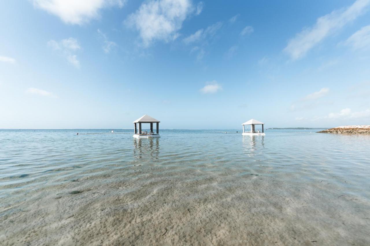 Puri Santrian Beach Resort And Spa Sanur Екстериор снимка